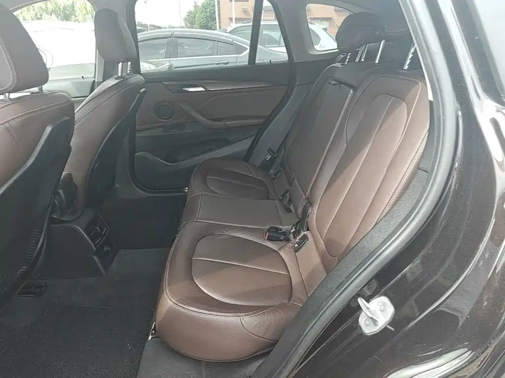 BMW X1 — миниатюра 17