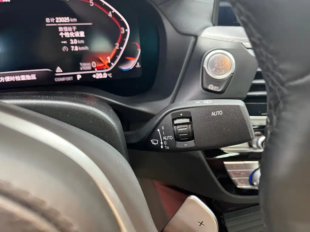 BMW X4 — миниатюра 15