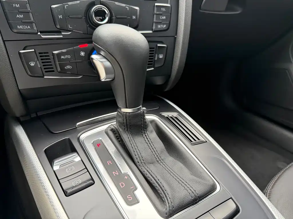 Audi A4L — миниатюра 10