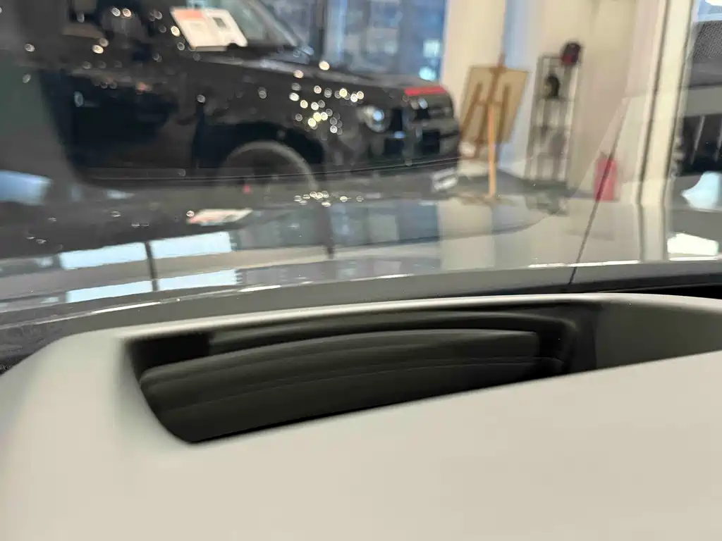 Land Rover Range Rover — миниатюра 14