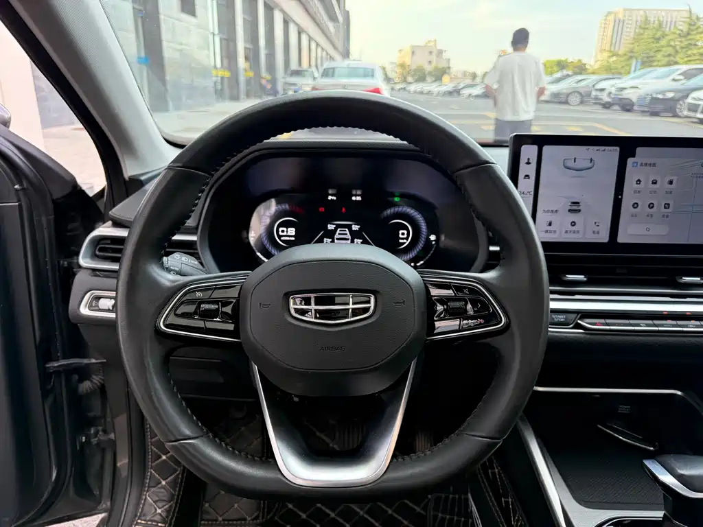 Geely Emgrand — миниатюра 8