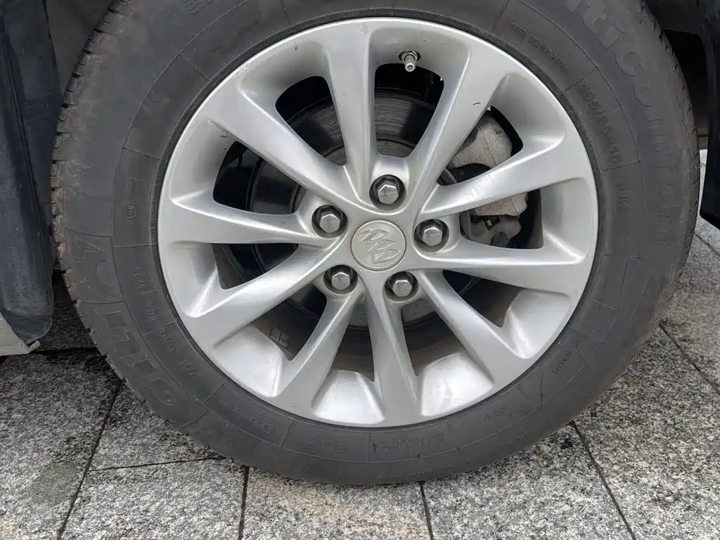 Buick Excelle — миниатюра 11