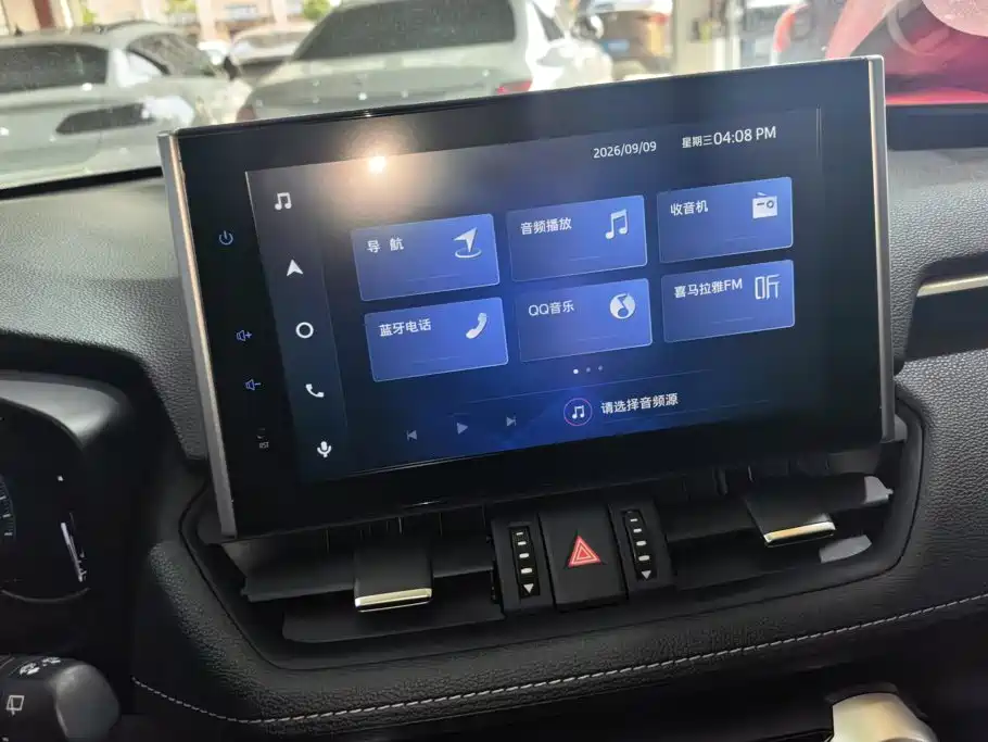 Toyota RAV4 — миниатюра 13