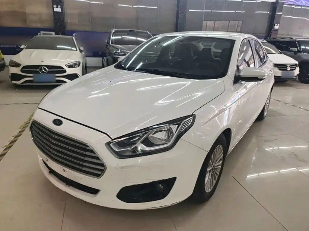 Ford Escort — миниатюра 2