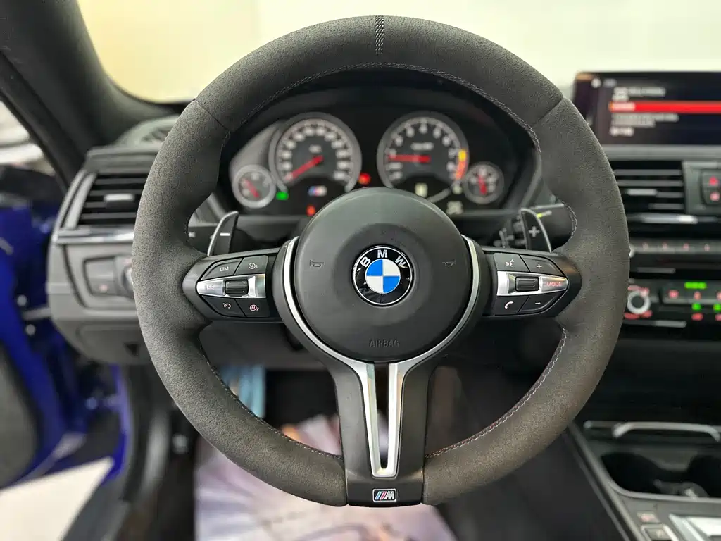 BMW M4 2018 M4 CS