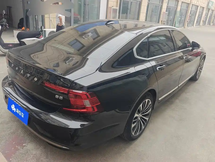 Volvo S90 — миниатюра 3