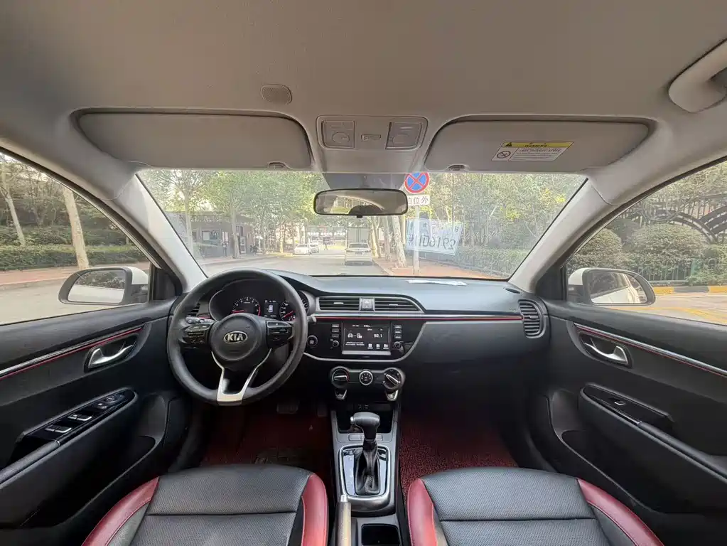 Kia KX Cross — миниатюра 6