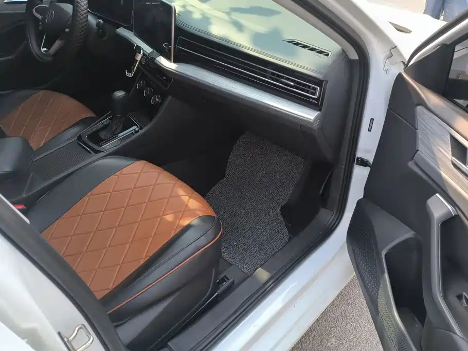 Volkswagen Sagitar — миниатюра 8