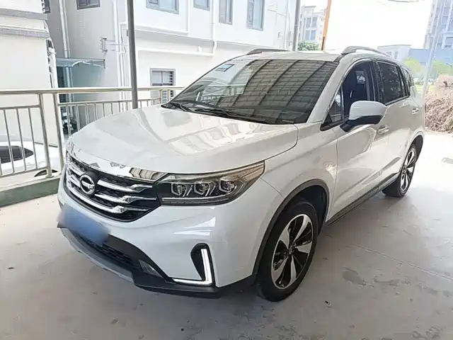 GAC Trumpchi GS4