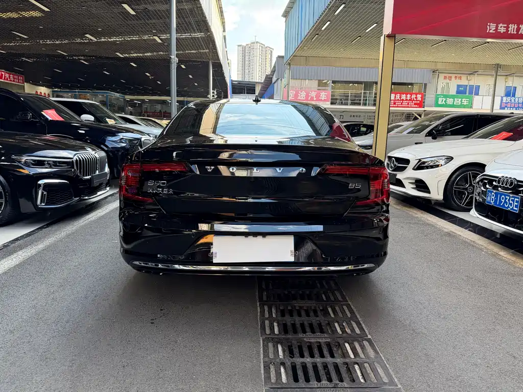 Volvo S90 — миниатюра 7