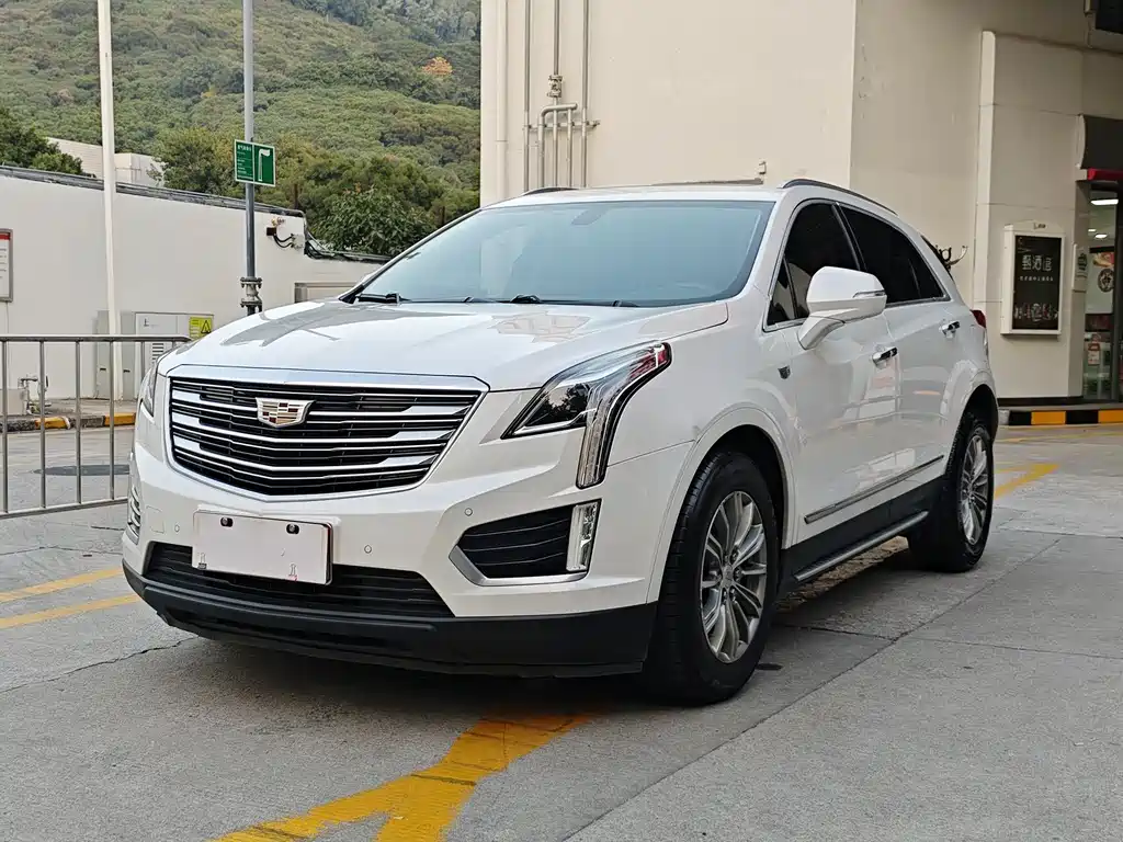 CADILLAC XT5