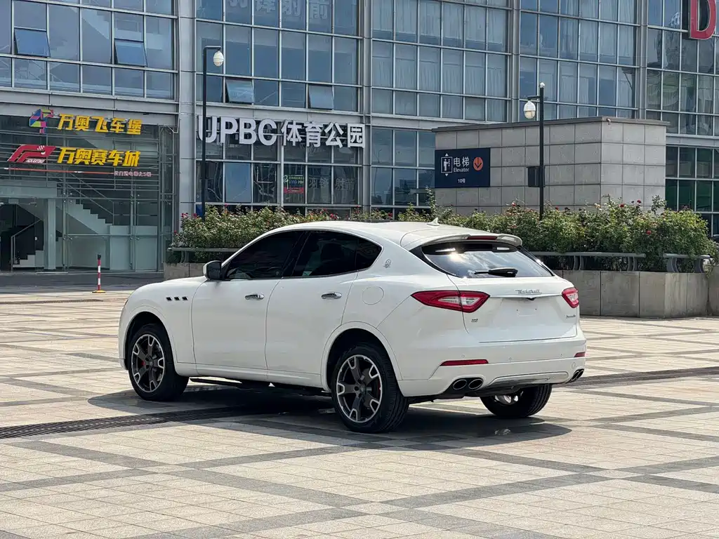 Maserati Levante — миниатюра 14