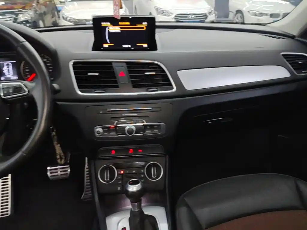 Audi Q3 — миниатюра 13