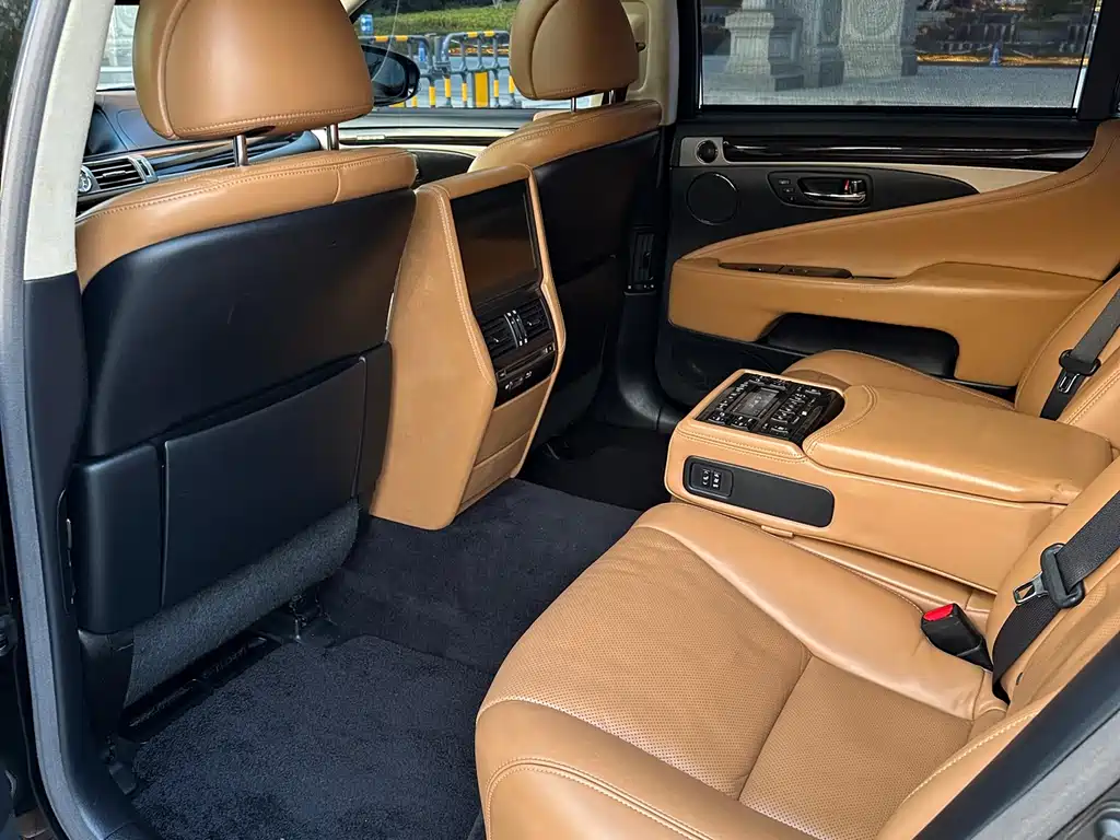 Lexus LS — фотографии объявления, Фото 13