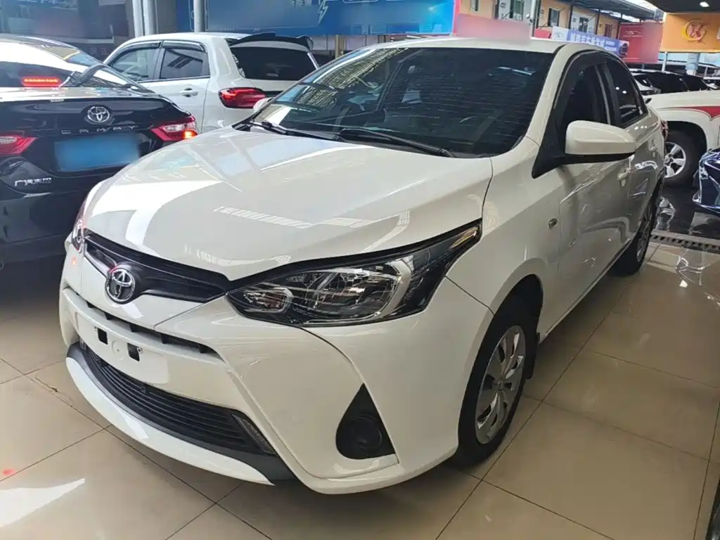 Toyota Yaris L
