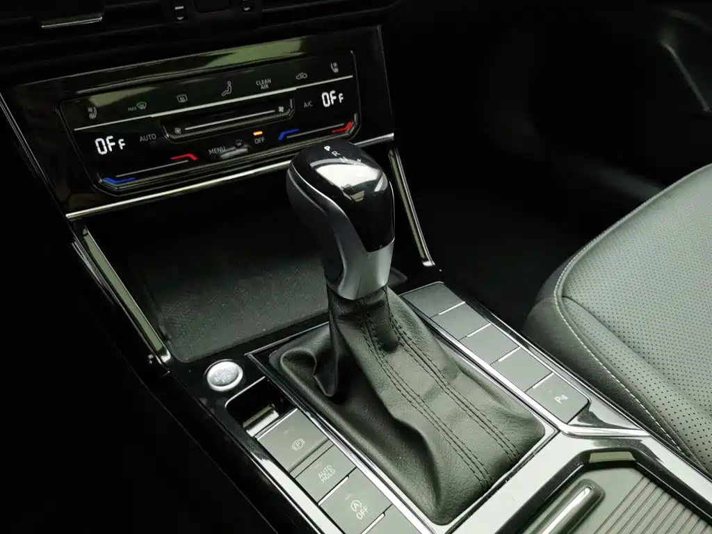 Volkswagen Passat — миниатюра 13
