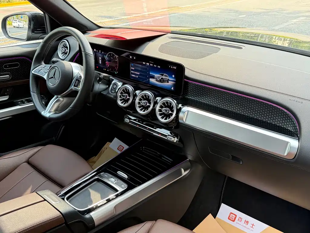Mercedes-Benz GLB — миниатюра 18