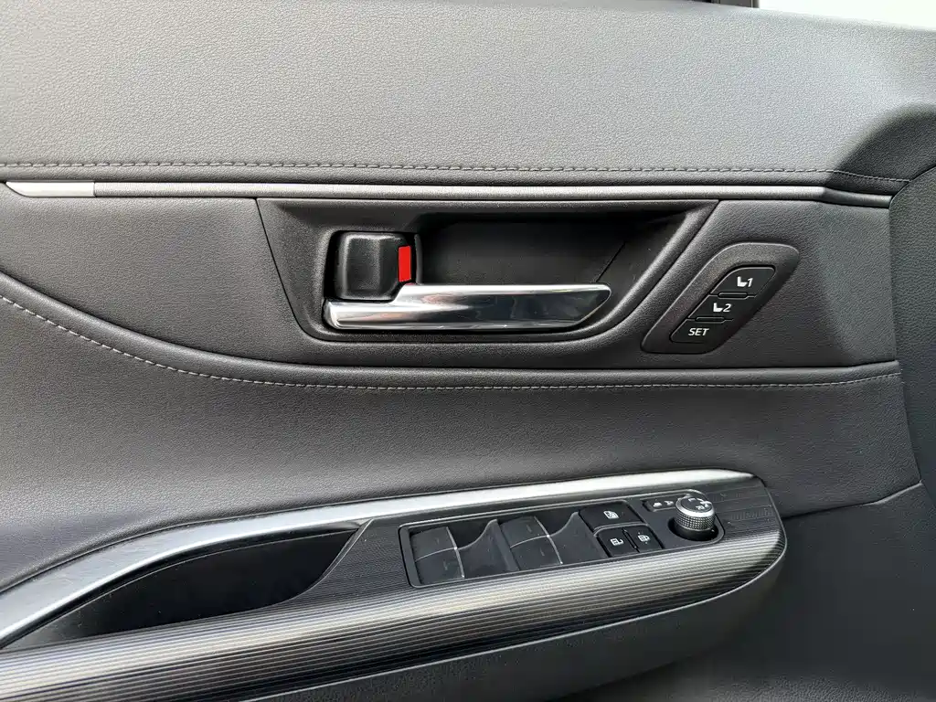 TOYOTA LING FANG HARRIER