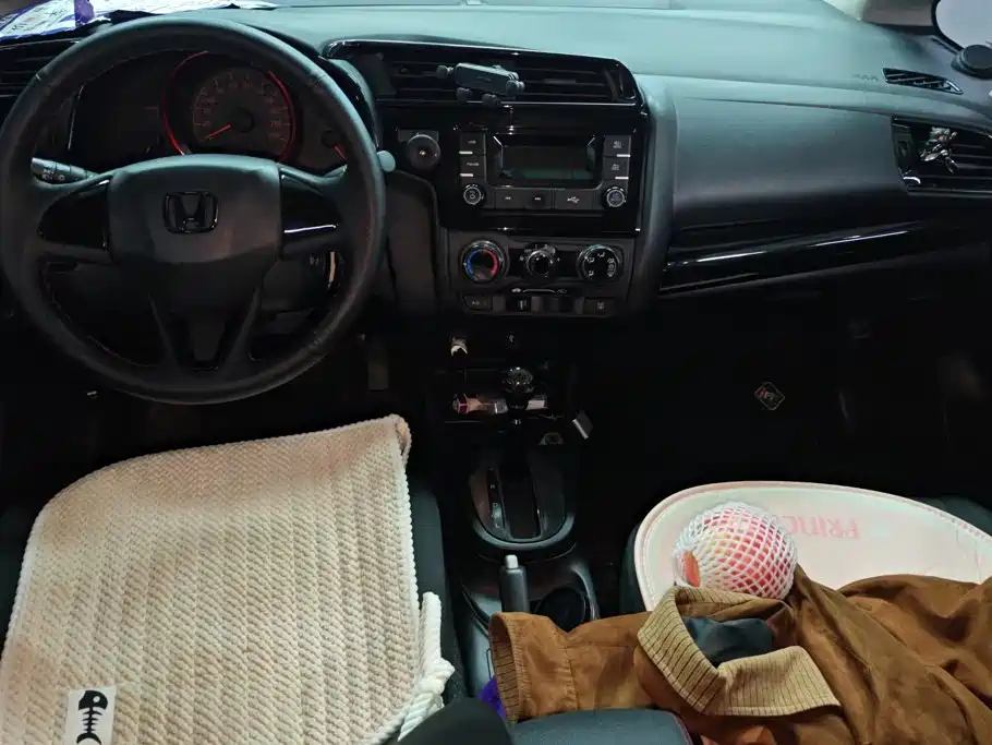 Honda Fit — миниатюра 12
