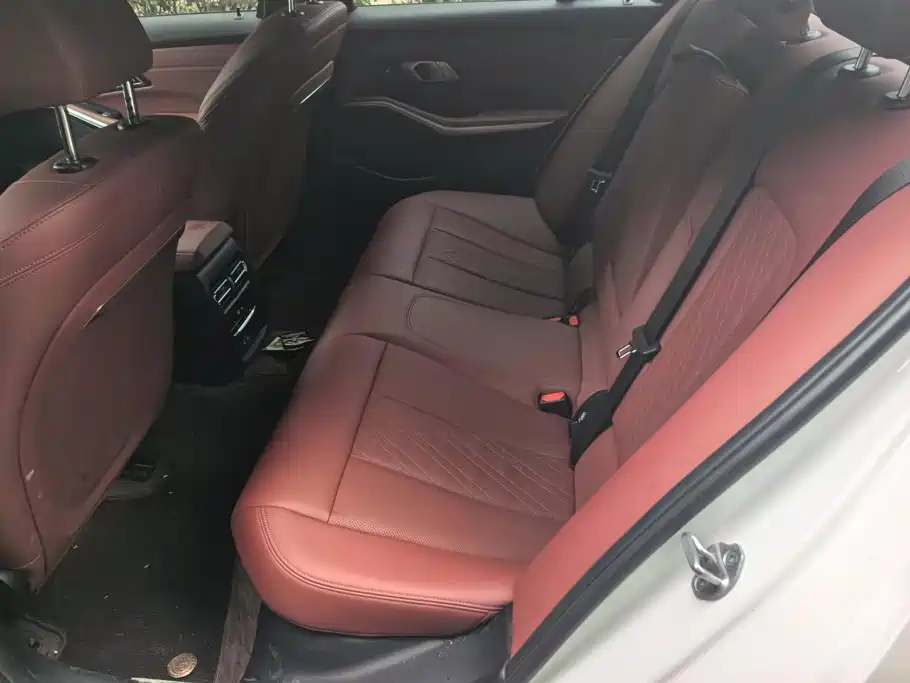 BMW 3 Series — миниатюра 10