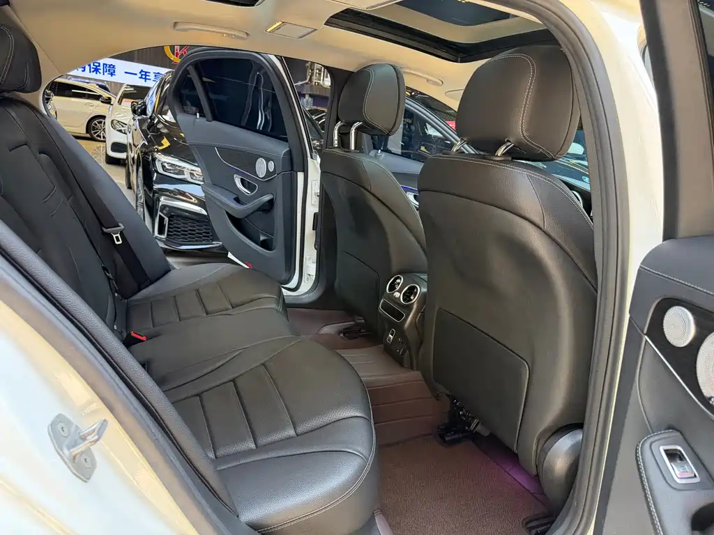 Mercedes-Benz C-Class — миниатюра 20