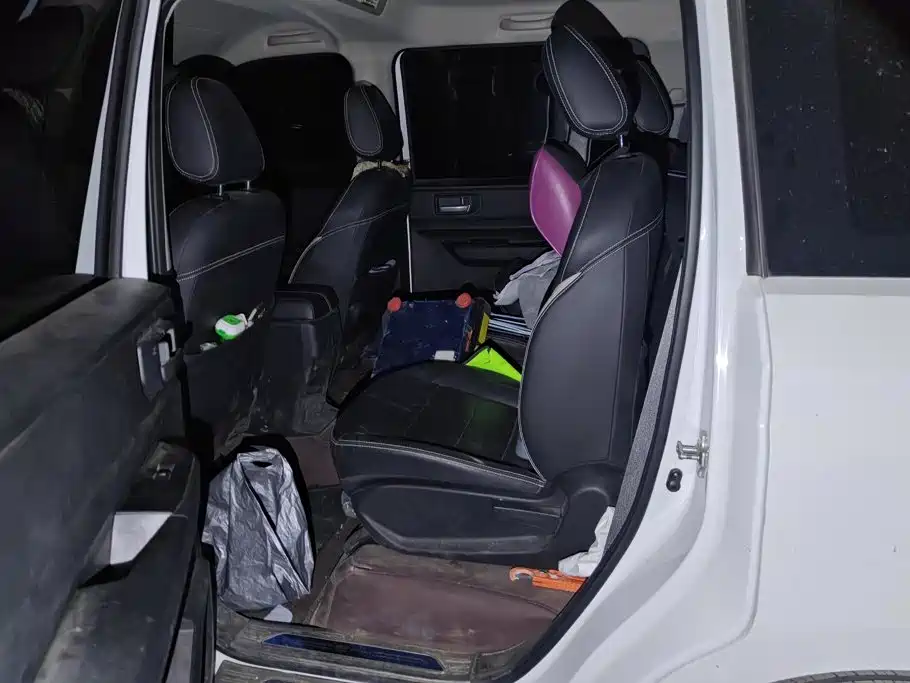 Wuling Hongguang PLUS — миниатюра 11