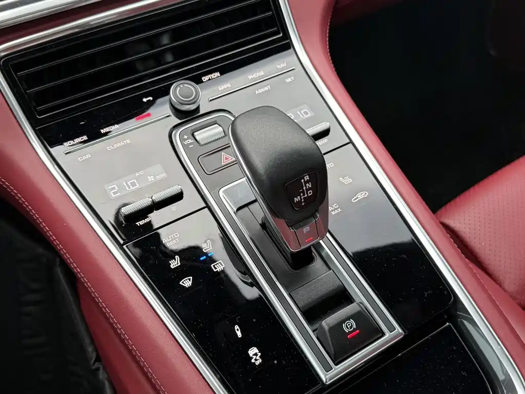 Porsche Panamera — миниатюра 16