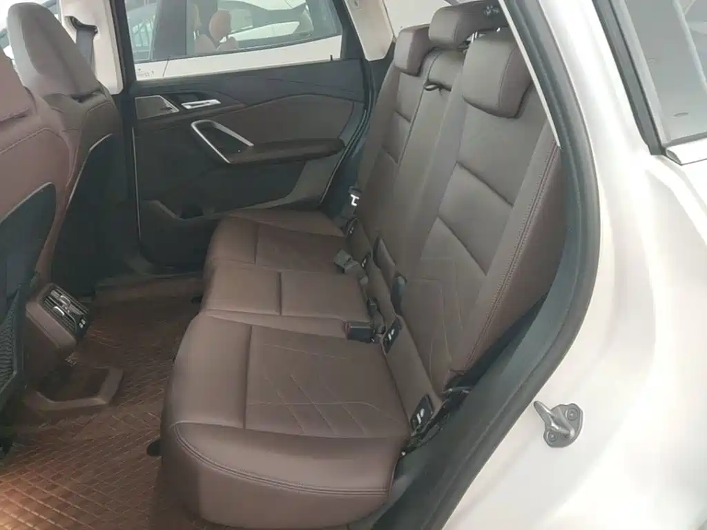 BMW iX1 — миниатюра 17