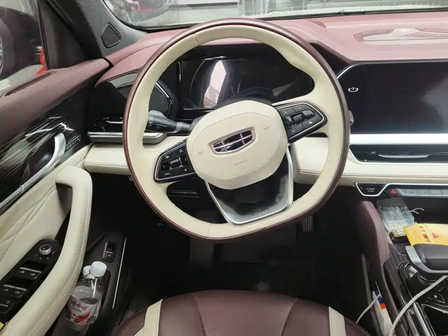 Geely Xingyue L — миниатюра 15