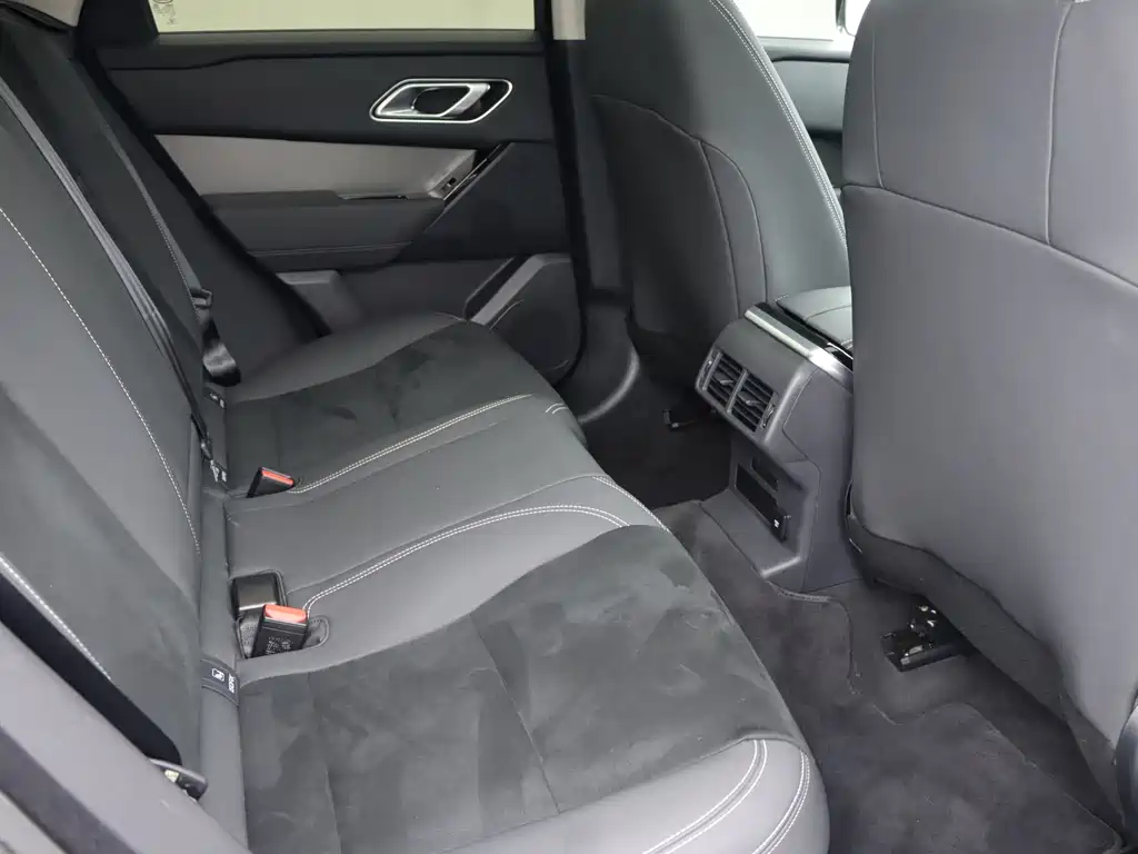 Land Rover Velar — миниатюра 12