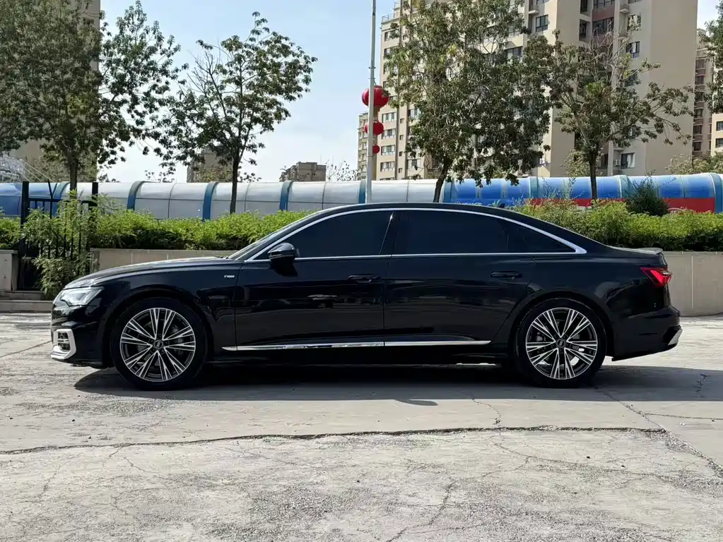 Audi A6L — миниатюра 10