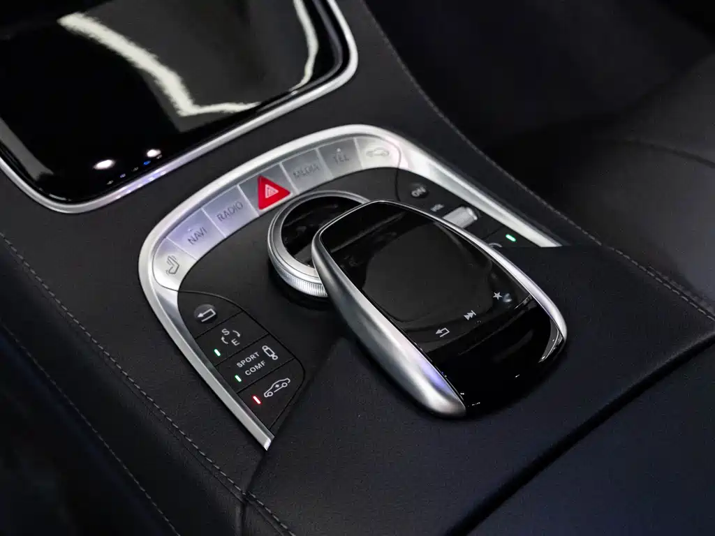 Mercedes-Benz S-Class — миниатюра 10