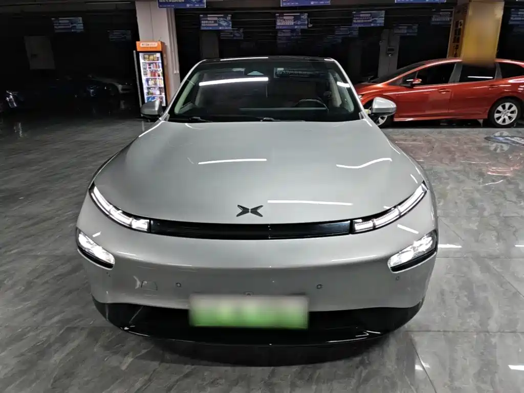 XPeng P7 — миниатюра 3
