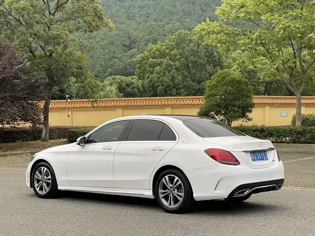 Mercedes-Benz C-Class — миниатюра 19