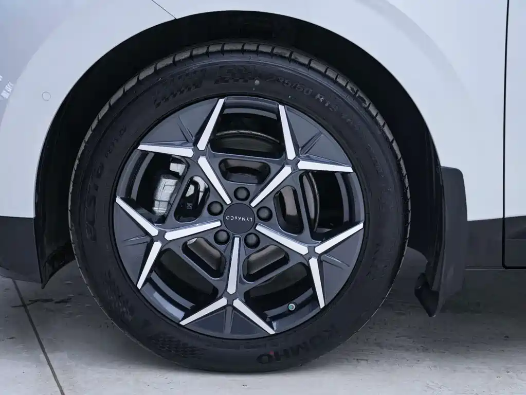 Lynk & Co Z20 — миниатюра 13