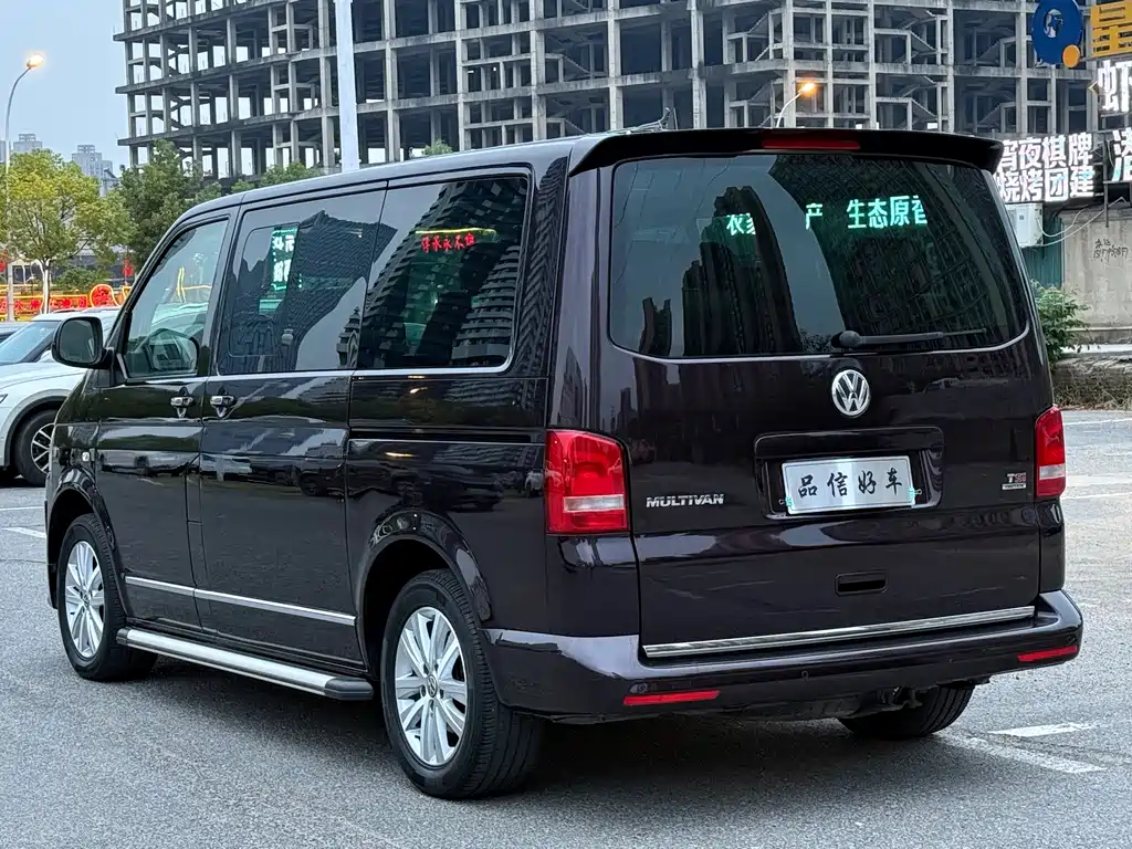 Volkswagen Multivan — миниатюра 7