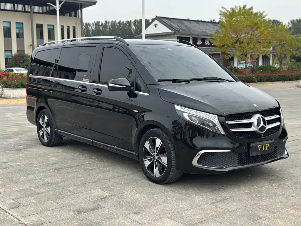 MERCEDES-BENZ V CLASS