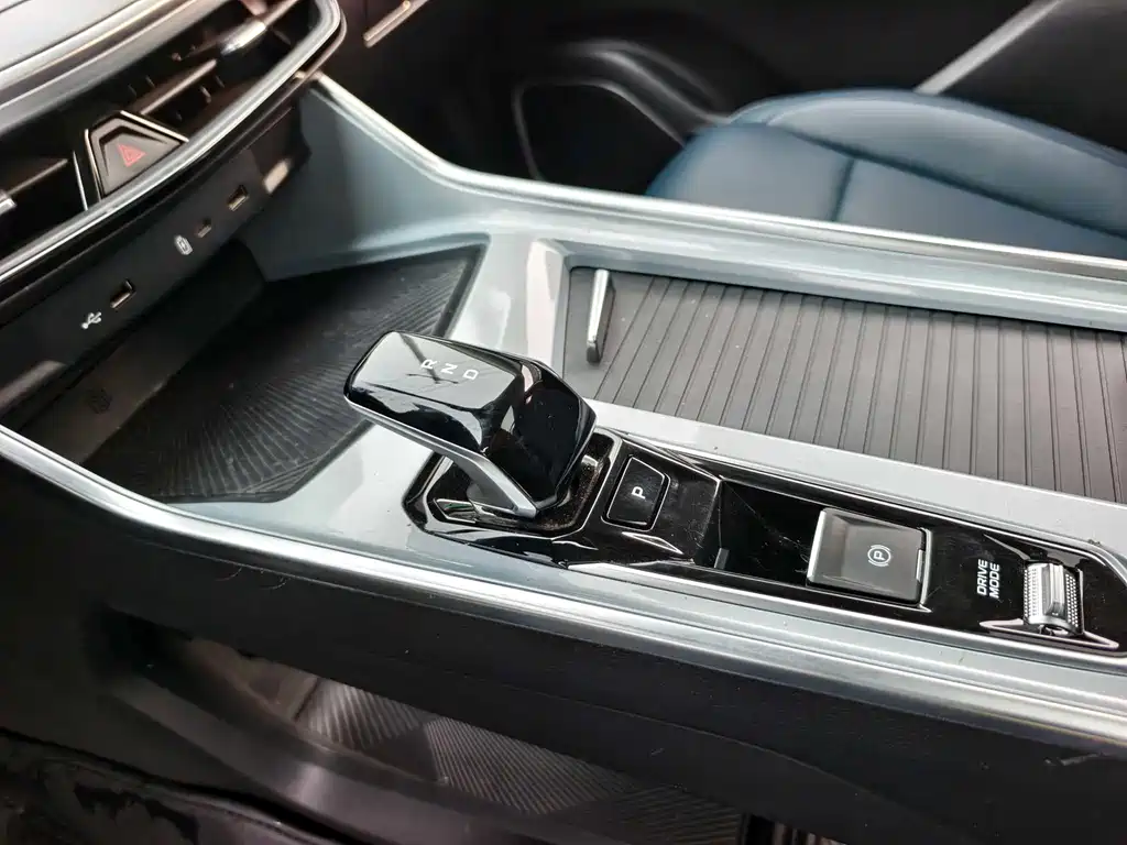 GEELY AUTOMOBILE JIAJIE