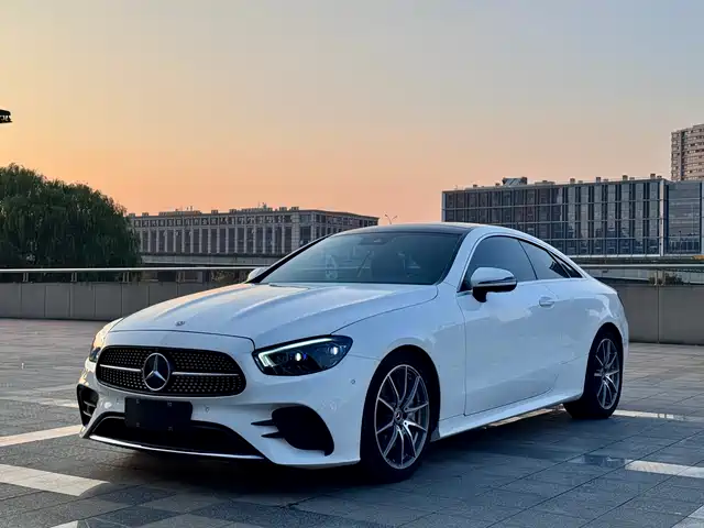 MERCEDES-BENZ E CLASS