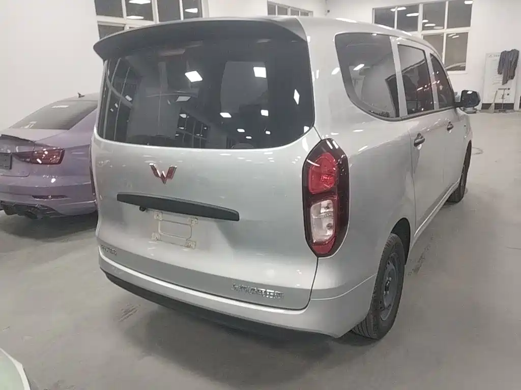 Wuling Hongguang EV — миниатюра 7