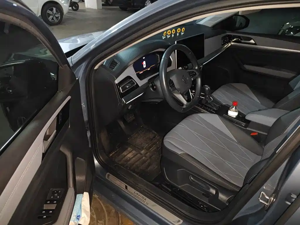 Volkswagen Lavida — миниатюра 12