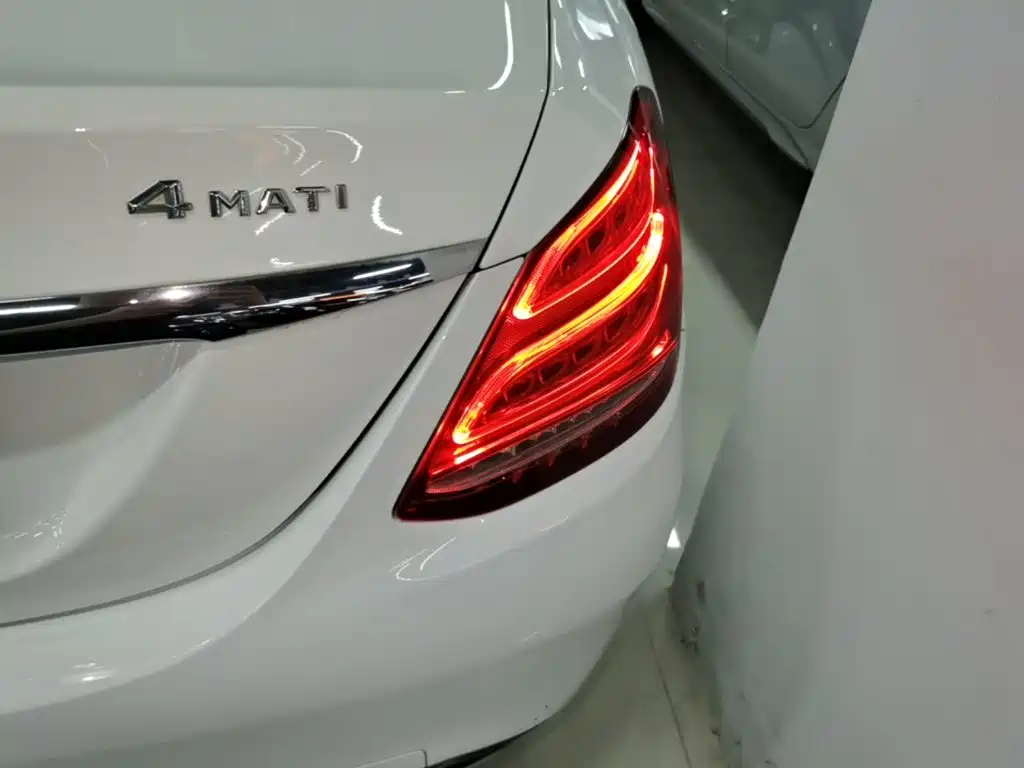 Mercedes-Benz C-Class — миниатюра 8