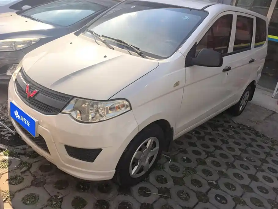 Wuling Hongguang 2019