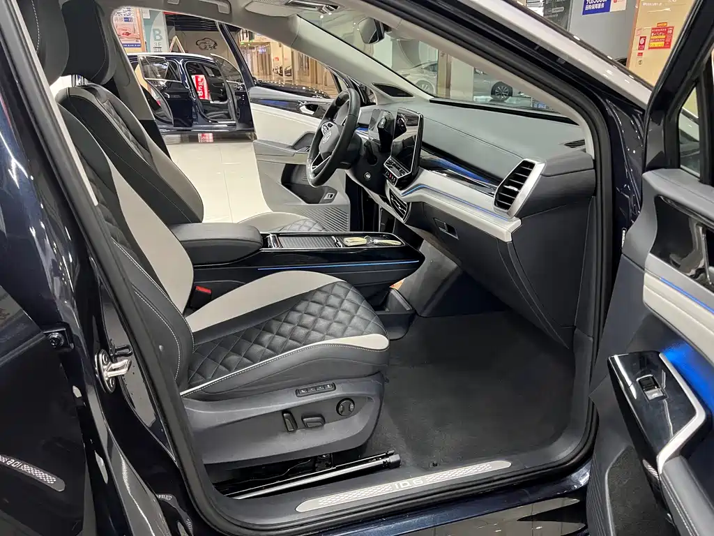 Volkswagen ID.6 Crozz — миниатюра 6