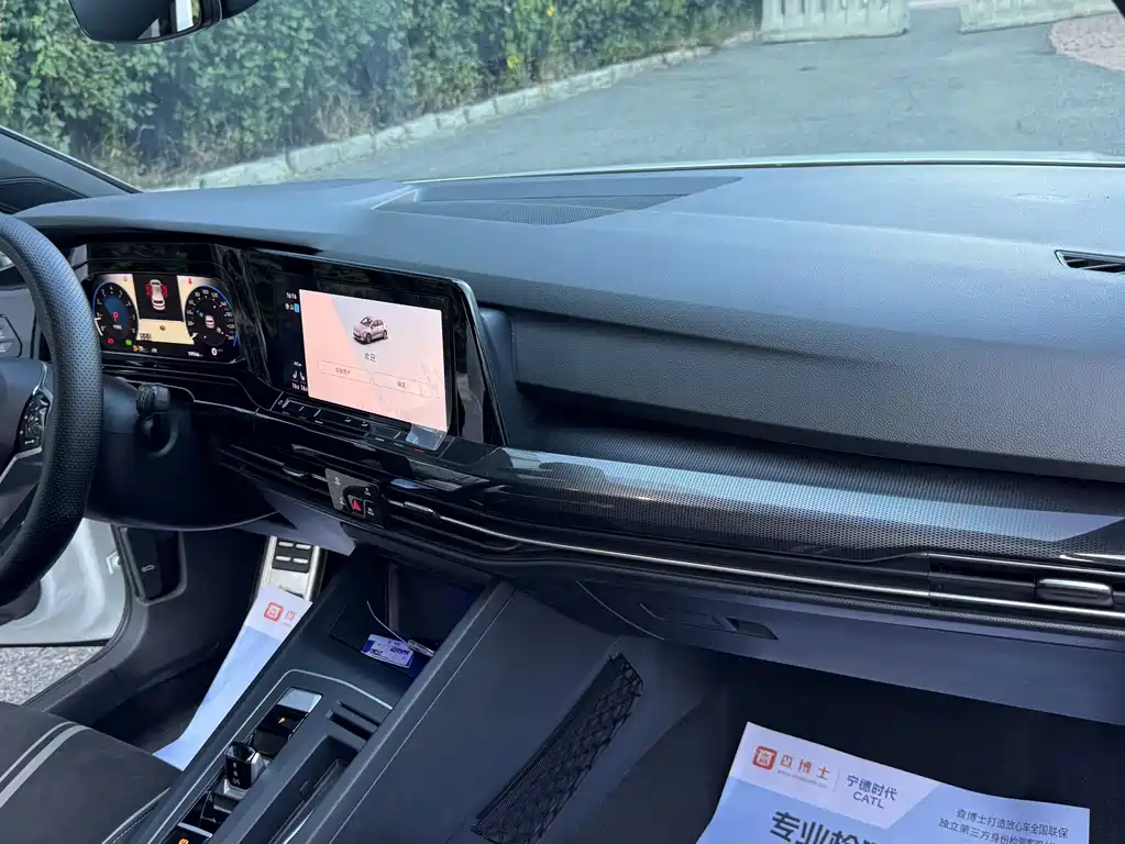 Volkswagen Golf — миниатюра 16