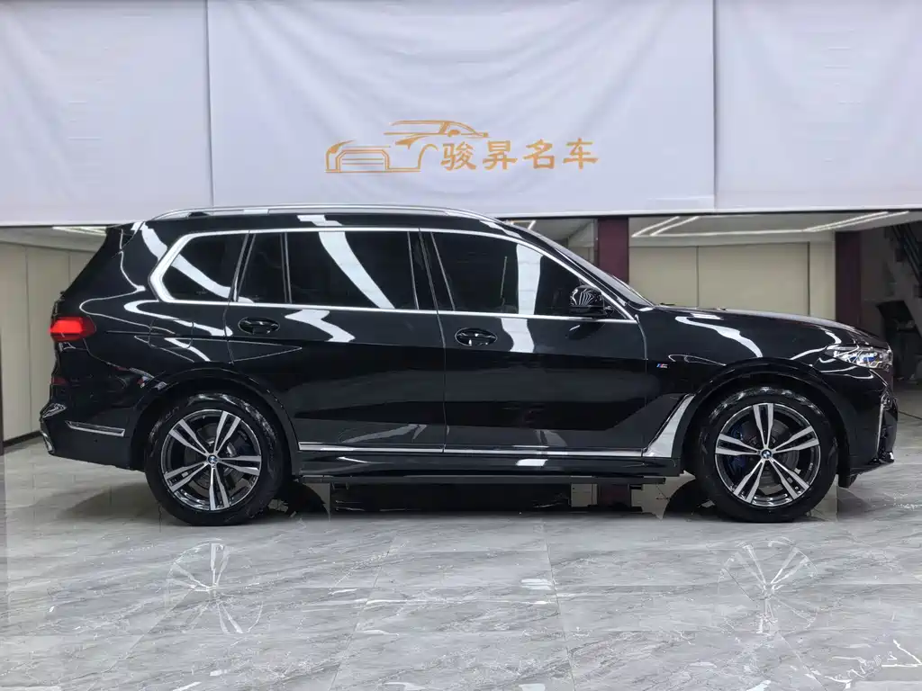 BMW X7 — миниатюра 8