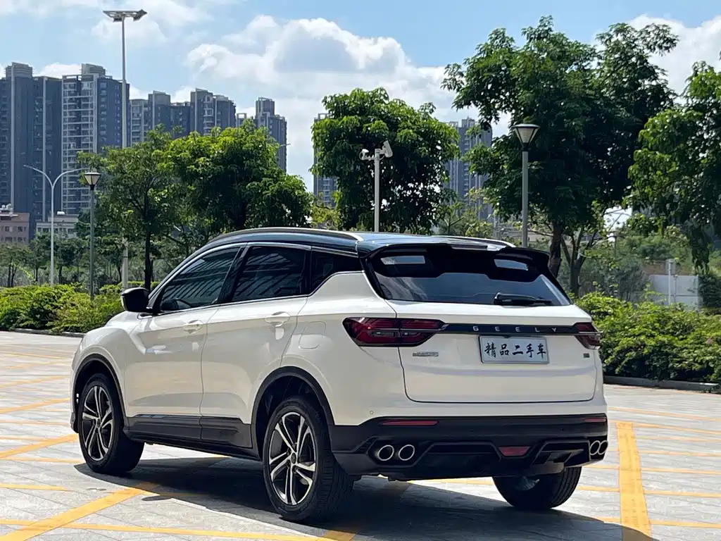 Geely Binyue - фото 4