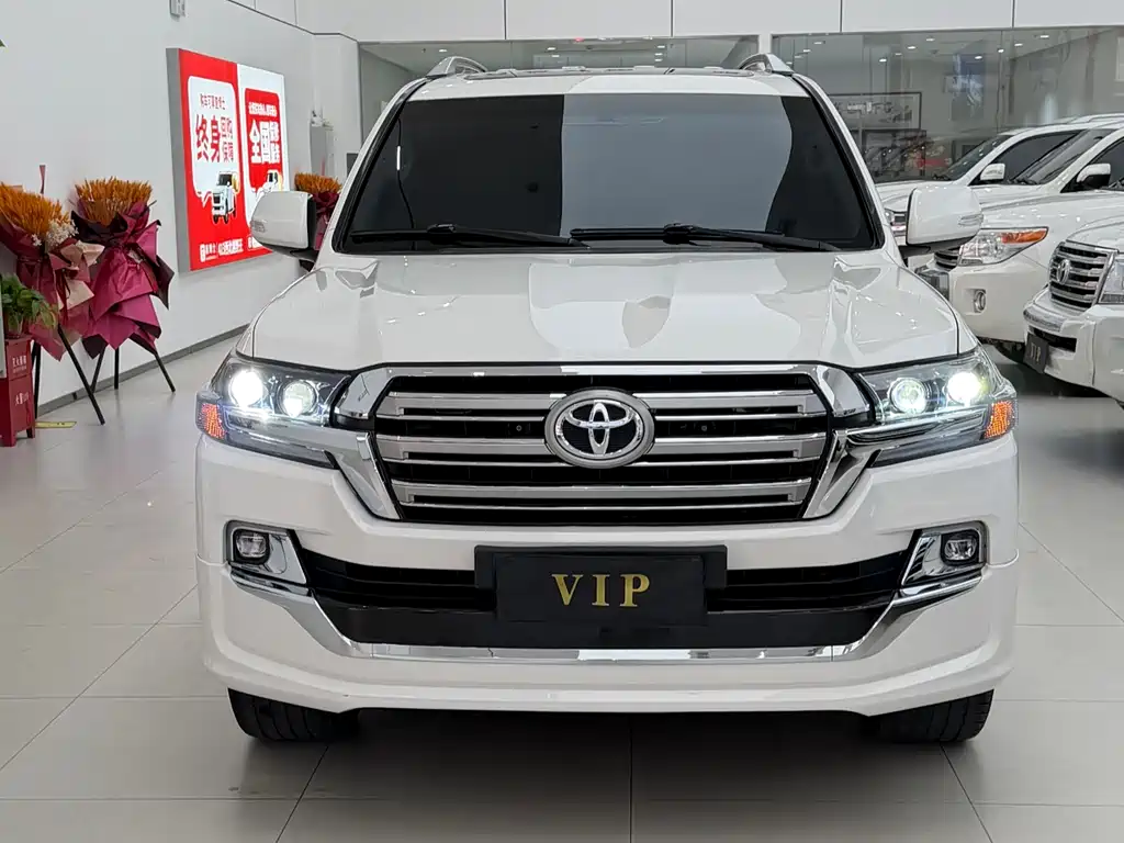 Toyota Land Cruiser 2012 4.0L AT VX