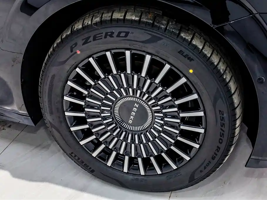 ZEEKR EXTREME KRYPTON 009