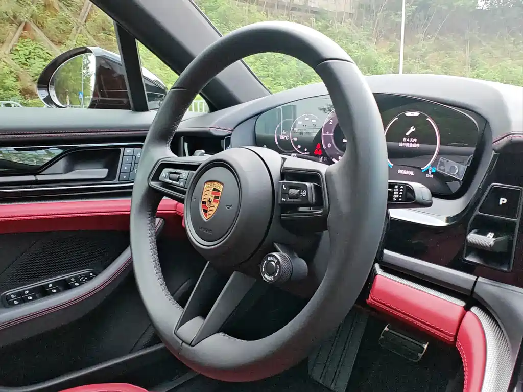 Porsche Panamera — миниатюра 36
